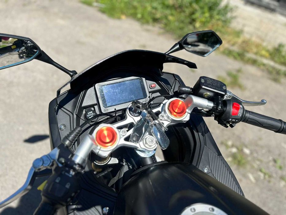 Мотоцикл SPARK SP300RS-2