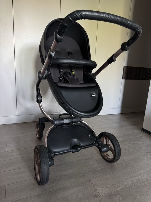 Візок Mima Xari 2в1 чорного кольору
