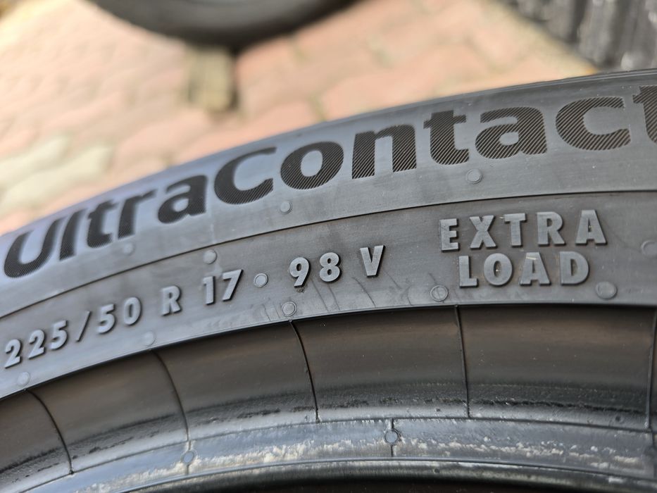 Para opon letnich 225/50R17 98V XL Continental UltraContact