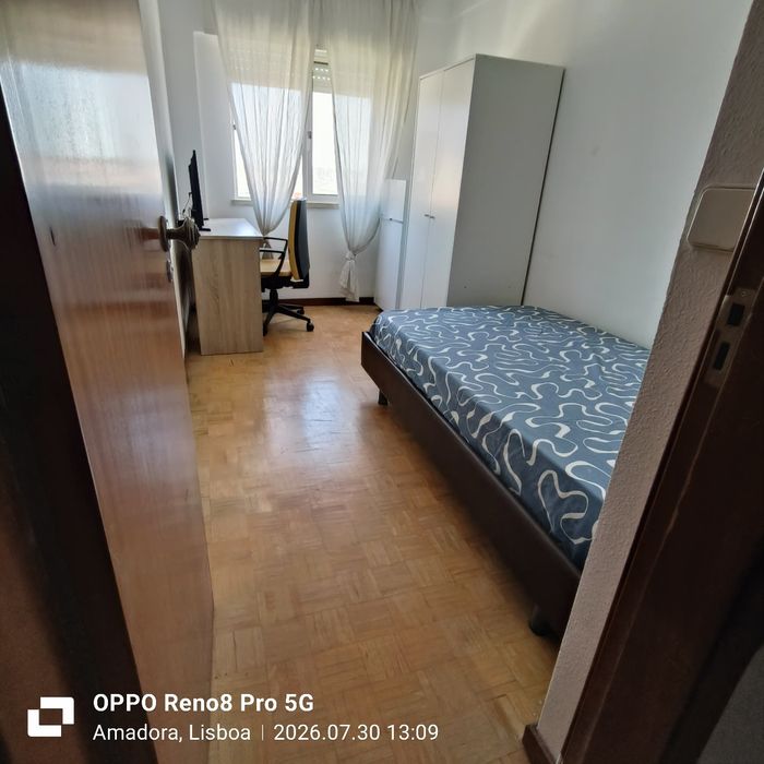 quartos para arrendar centro amadora