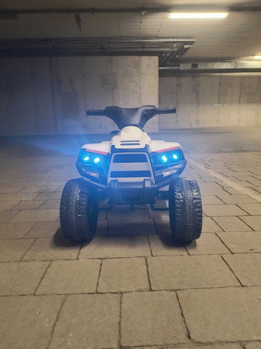 Quad na akumulator dla dziecka plus samochód chodzik biegowy