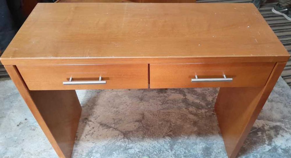 Table 80 cm*90 cm