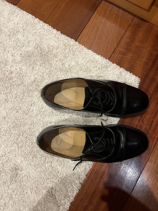 Sapatos de brilho do Exército Português