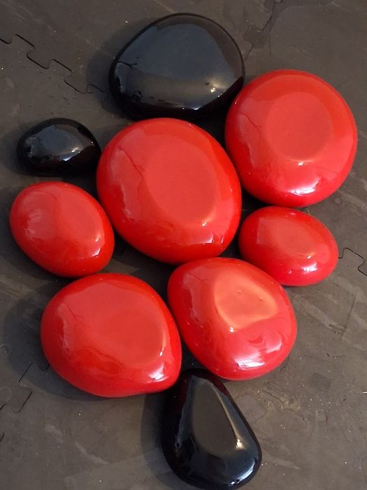 Peças de decoração preto e vermelho novas
