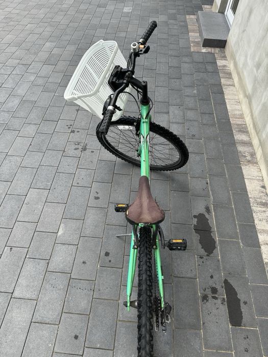 Велосипед у хорошому стані + кошик