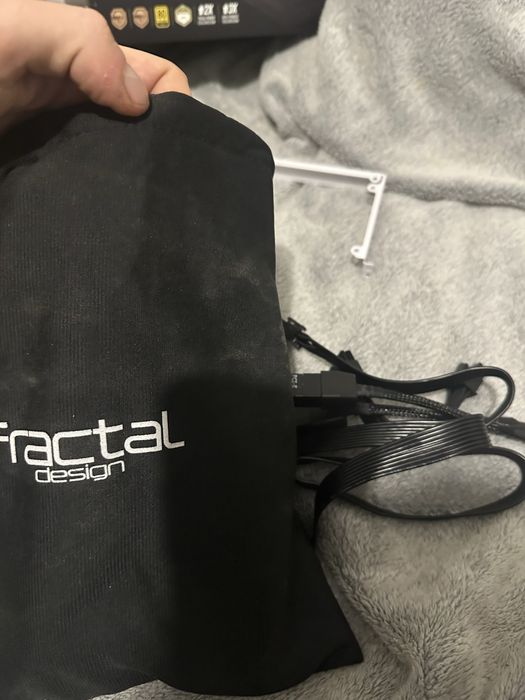 Блок питания Fractal FD-PSU-EDIB-650W