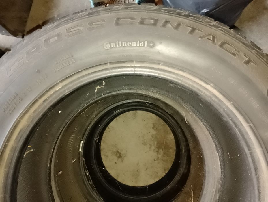 Opony letnie Continental cross komplet 235/65/R 17