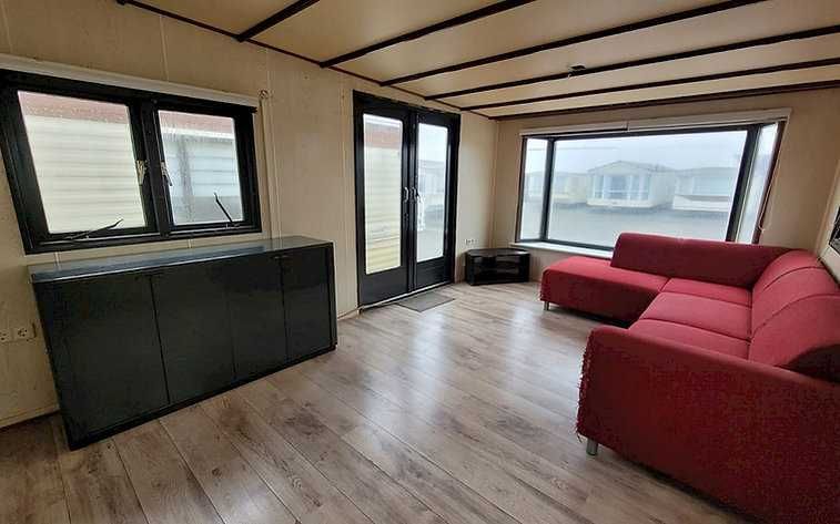 LINDA CASA COM 2 QUARTOS PARA HABITAR