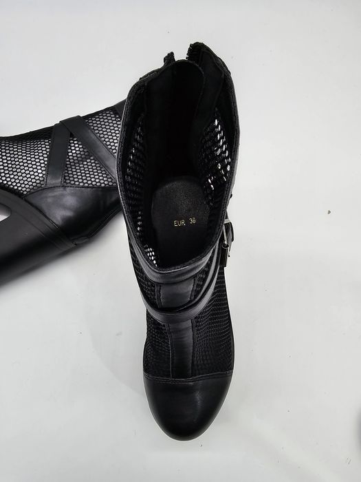 Botas estilo Rock / Metal / Gótico 36
Número 36
Novas