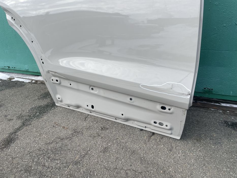 Двері праві ауді є трон e tron 4ke