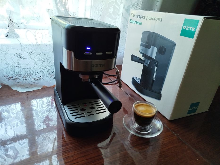 Кавоварка ріжкова RZTK espresso комплектна, працююча