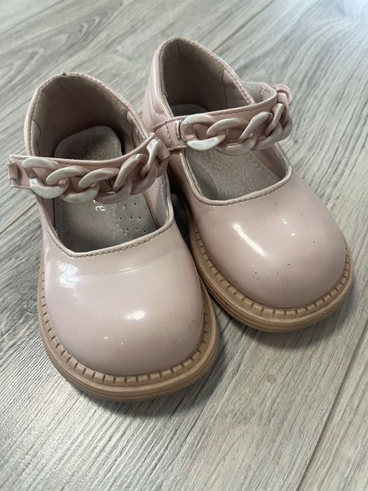 Туфельки туфлі  на дівчинку 24р