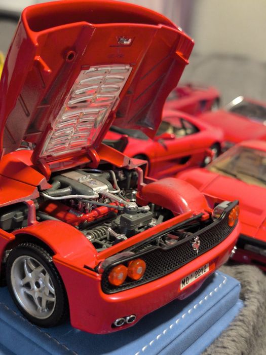 Ferrari F50 Roadster 1:18 by Bburago