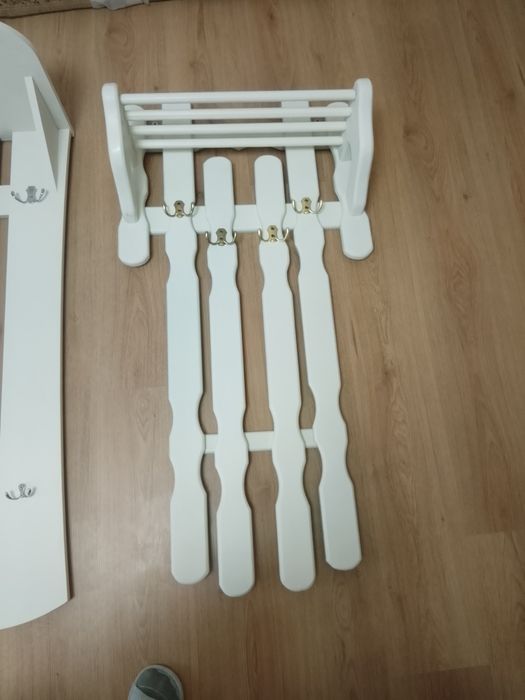 Продам вішак в передпокій