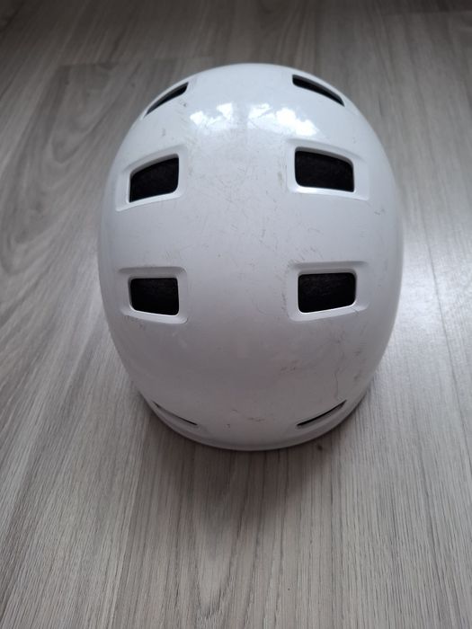 Biały kask dziecięcy Oxelo