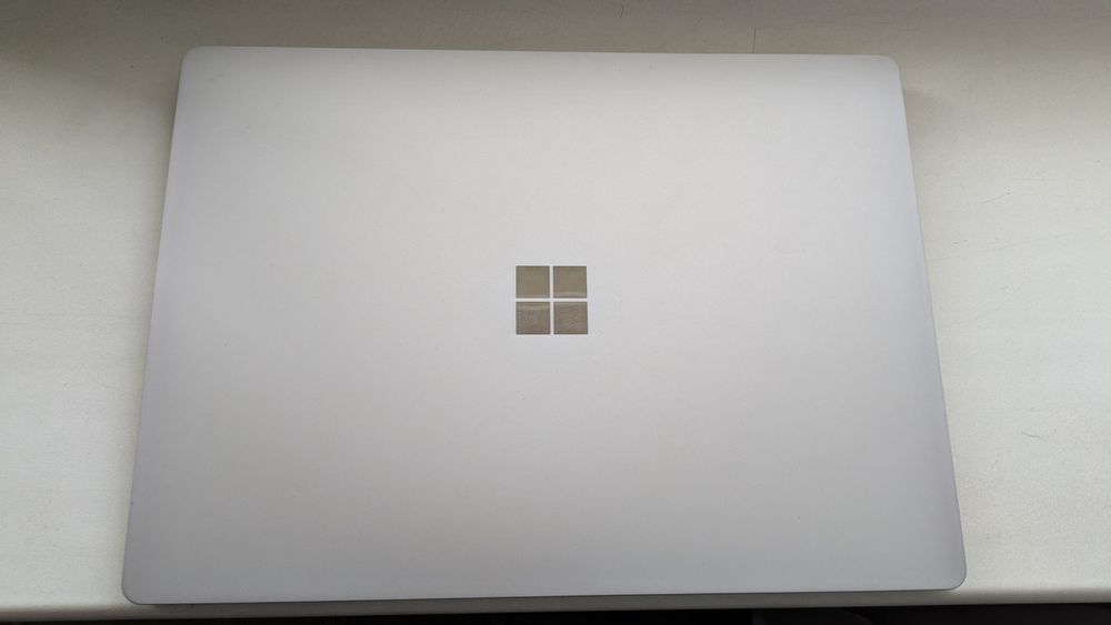 Hoyтбук/Ультрабук Microsoft Surface Laptop 2 i5-8350u 8gb/128gb