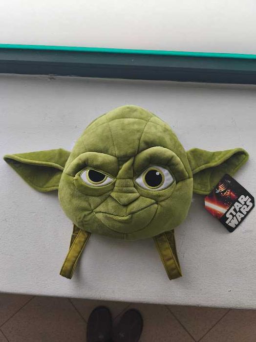 Mochila de Peluche Yoda Star Wars 24x26cm