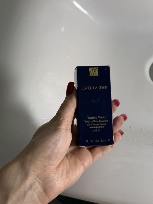 Тональний Estee Lauder