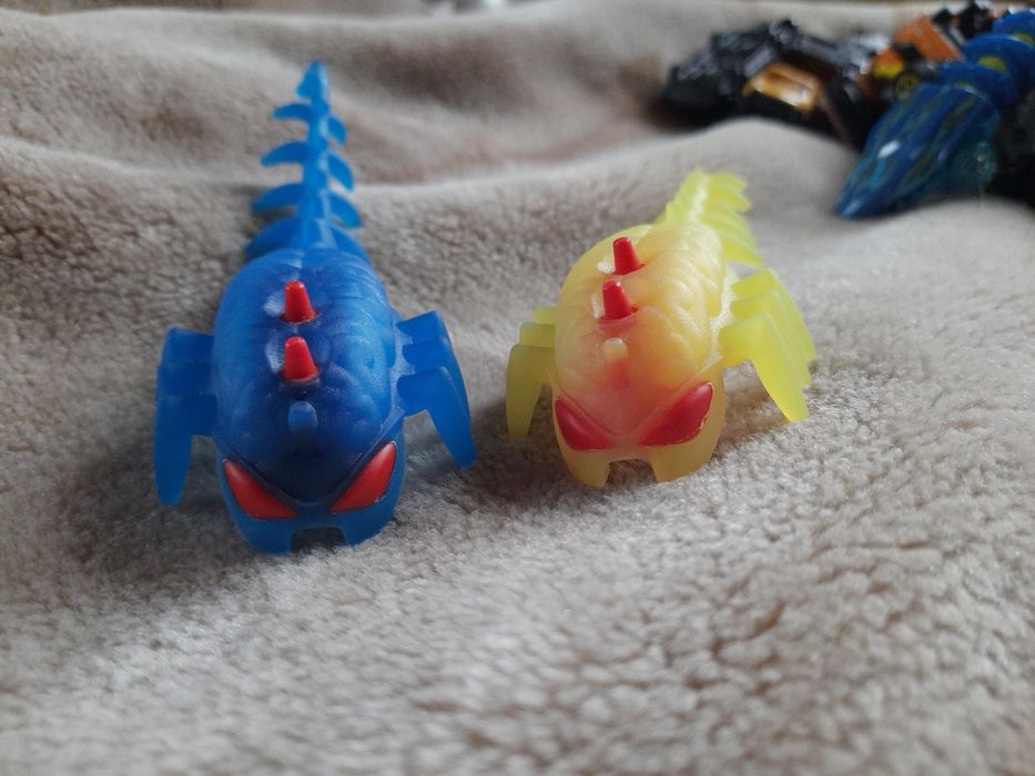 zestaw - hot wheels, figurki dinozaurów, lego hero factory