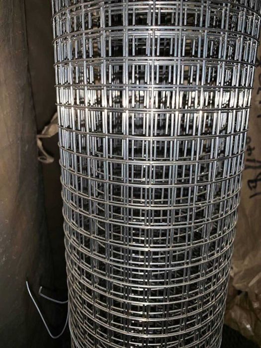 тканная сварная металическая нержавеющая сетка в розницу. Наложка