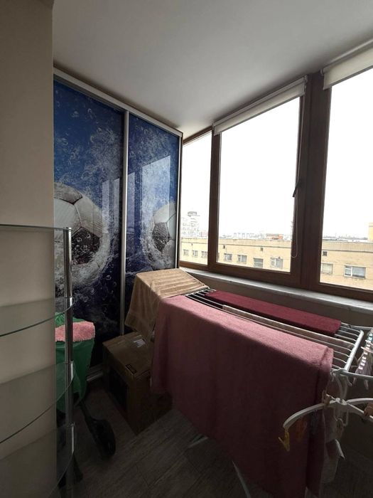 2 кімнати + кухня-студія у центрі біля парку та озера