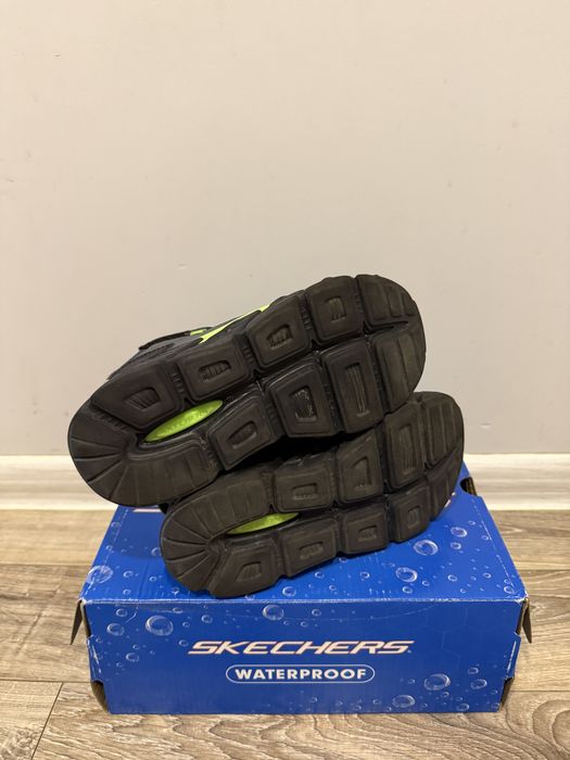 Чоботи Skechers 32,33