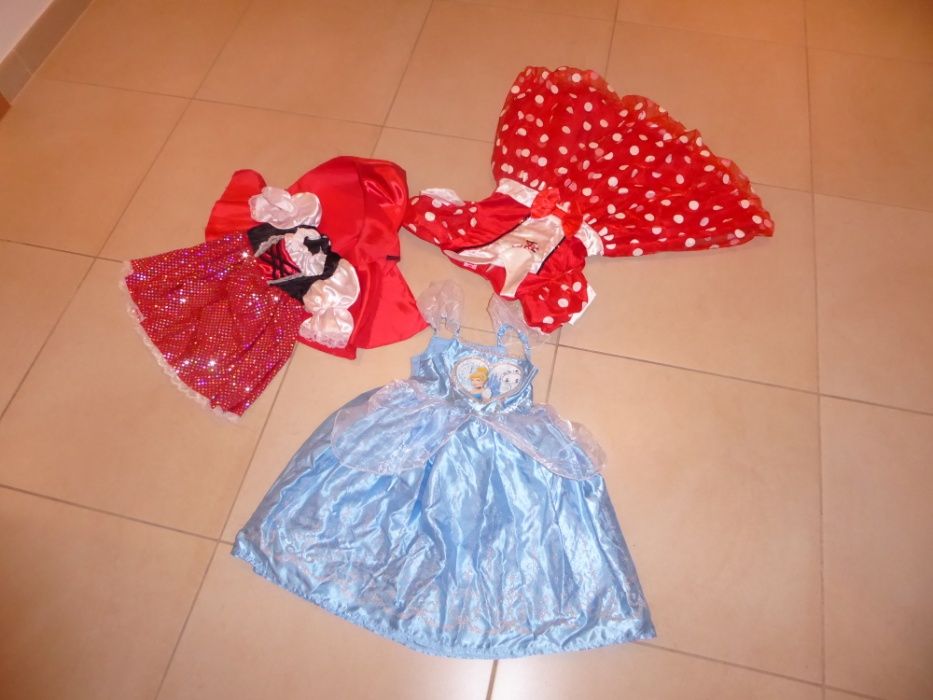 Vestidos de Carnaval (CAPUCHINHO; MINI ; CINDERELA) dos 2 aos 5 anos