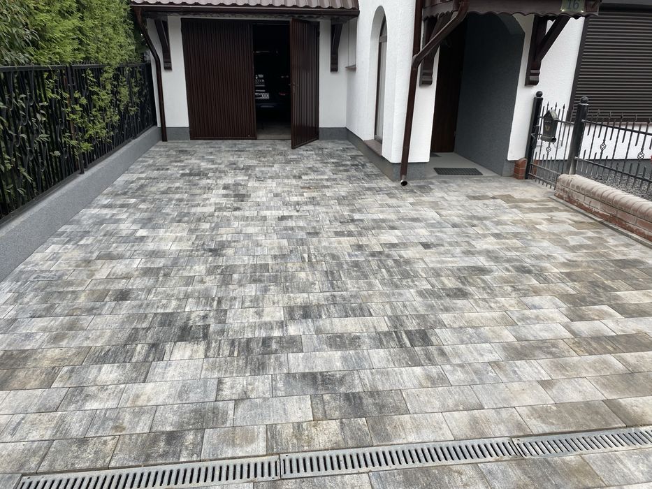 Ukladanie kostki brukowej