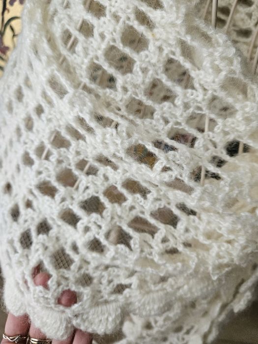 Wełniana Śmietankowa Chusta / szal / etola damska Trójkąt Ażurowy Splo