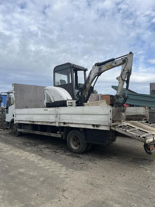 Послуги екскаватора, міні-екскаватора, гідромолот, ямобур, самоскид.