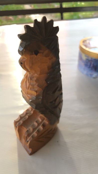 Статуэтка сссср красная шапочка и папугай (дерево)