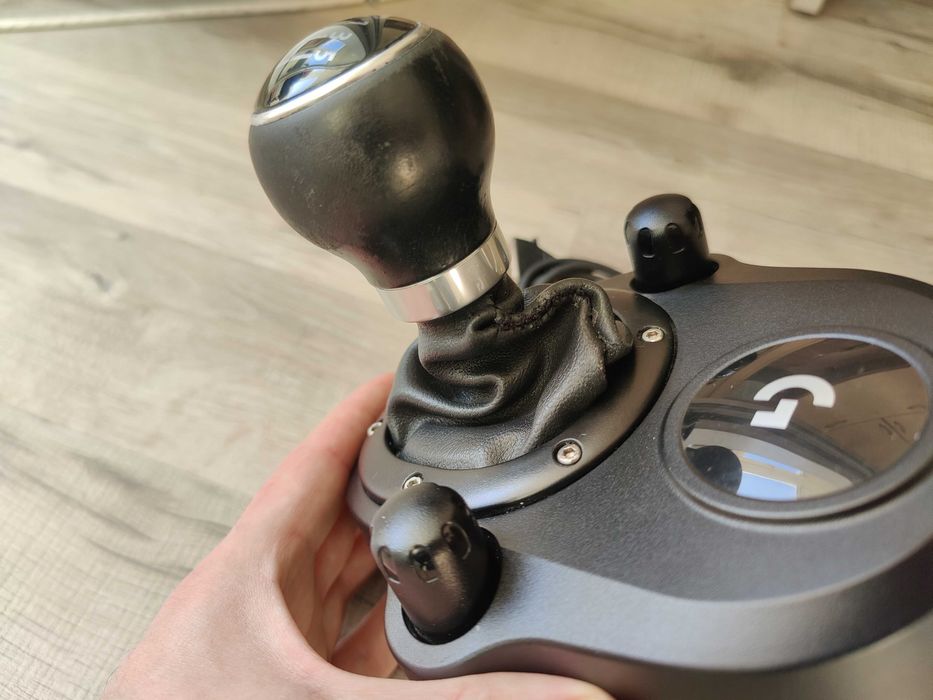 Коробка переключення передач для руля Logitech G Driving Force Shifter