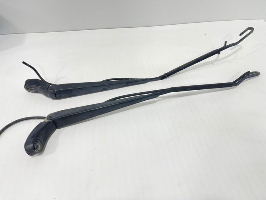 Braço escova limpa vidros Mercedes Vito 2003 a 2014 w639