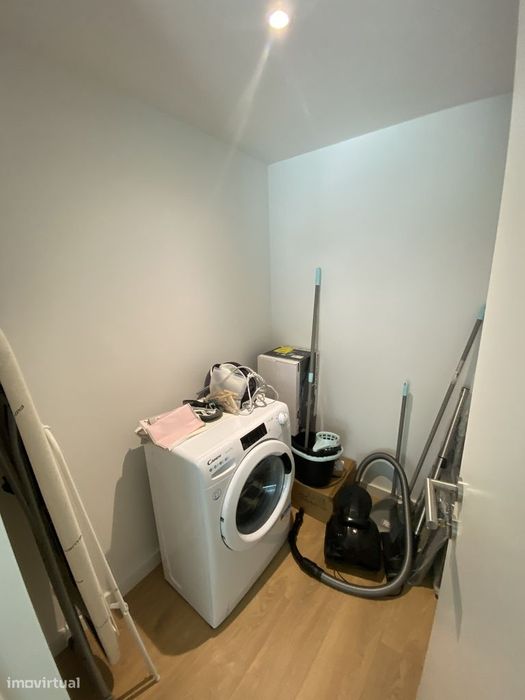 Apartamento T2+1 Totalmente mobilado e equipado com palamenta