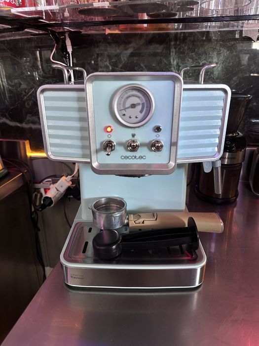 Maquina café cecotec 1350W