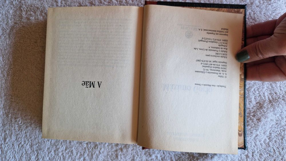 Livro "A Mãe" de M. Gorki