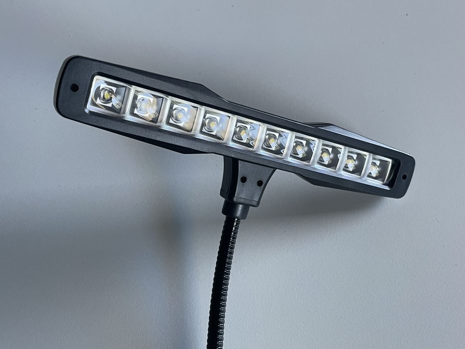 Adam Hall SLED1064739229452931121