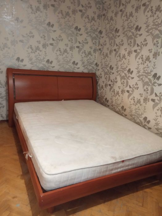 Строителей, 1-к хорошая квартира, метро Дарница