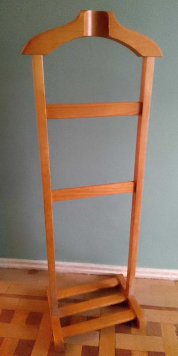 Cabide de pé, em madeira maciça (usado)