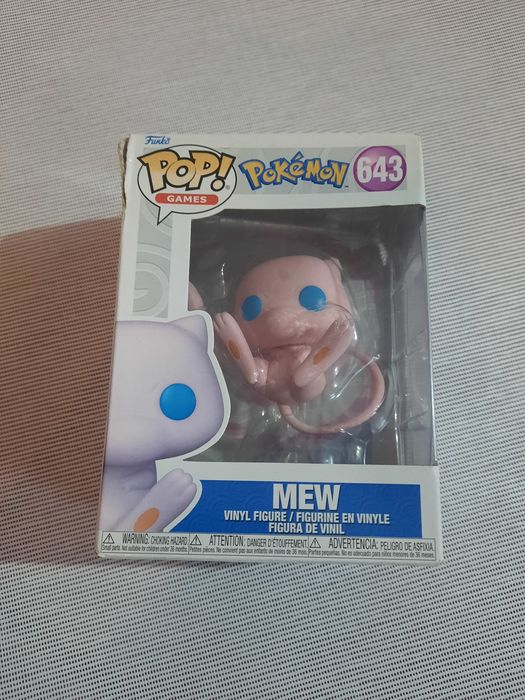 Figurka pokemon 643   (n20)