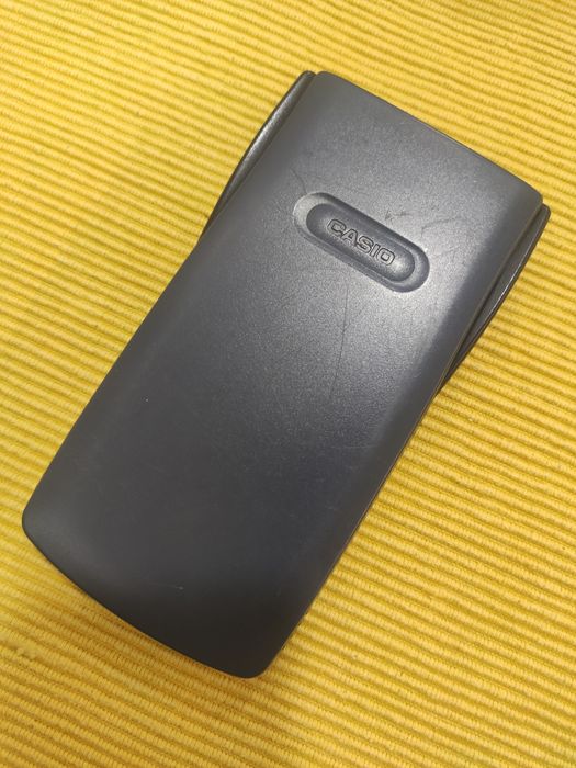 Calculadora Científica Casio FX-82MS