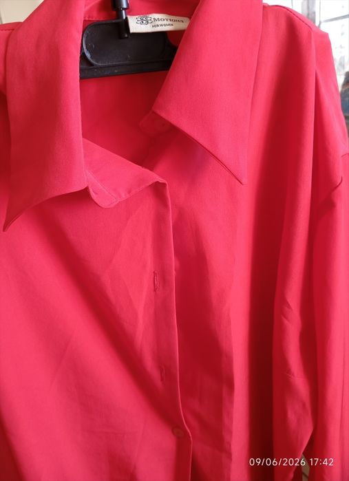 Camisa vermelha, tipo seda