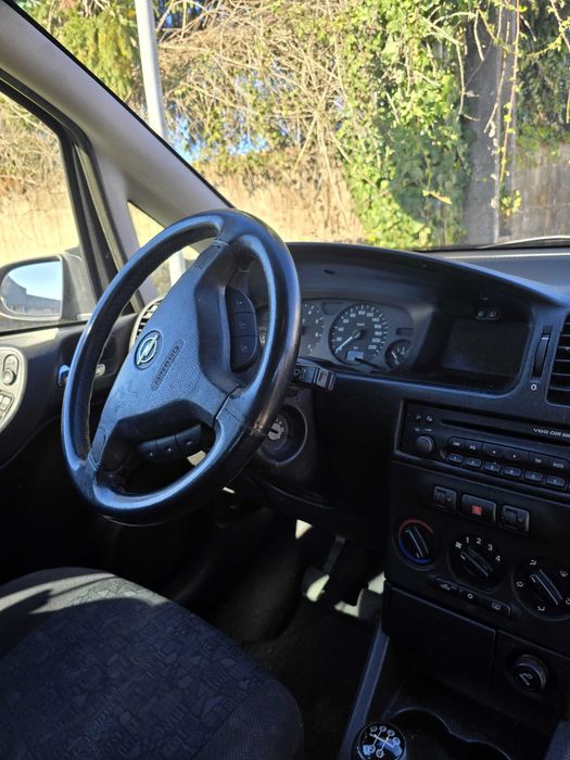 Opel Zafira 1.6 Gasolina