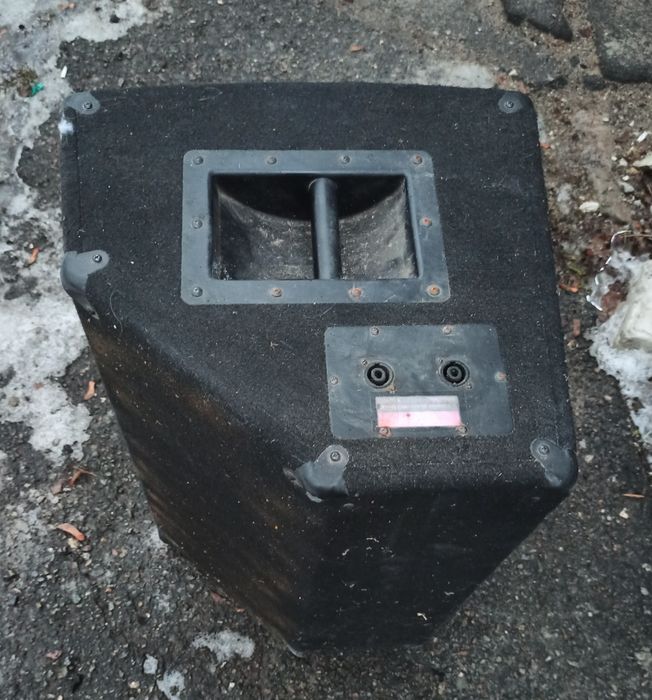 Продам комплект музыкальной аппаратуры