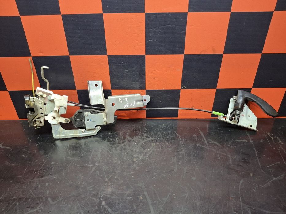 Fechadura / fecho porta frente esquerdo MITSUBISHI TRUCKS Canter