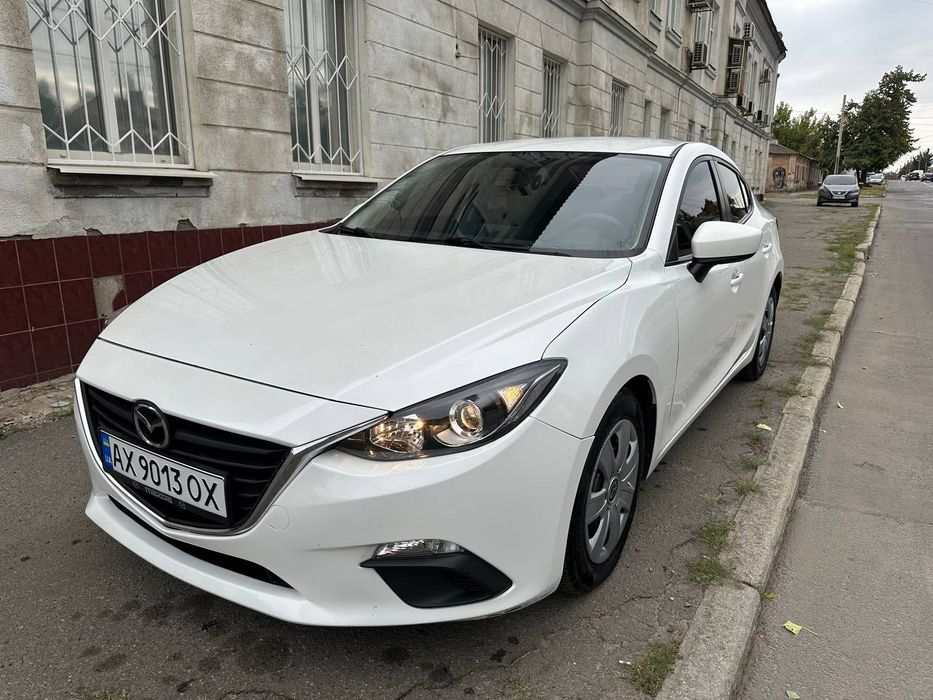 Продам Mazda 3 2015
