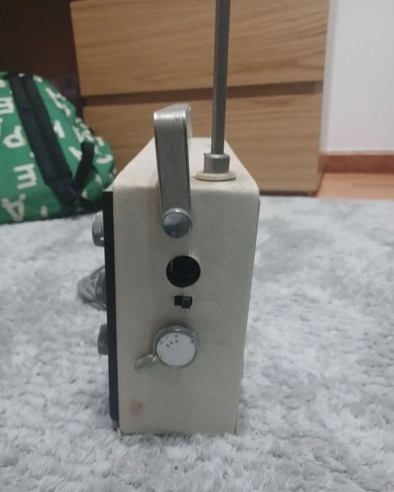 Radio antigo para coleção
