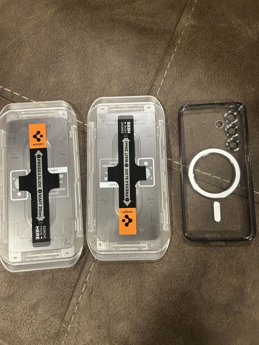 2 películas spigen + capa nova para S24