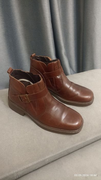 Шкіряні черевики -Clarks