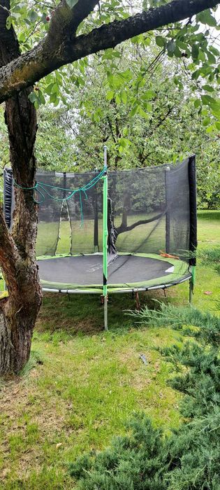 Trampolina ogrodowa